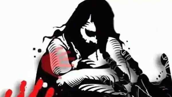 Guntur Crime News: దారుణం.. బైక్పై వెళ్తున్న దంపతులపై దుండగుల దాడి.. ఆ తర్వాత మహిళపై..