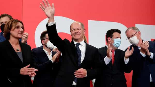 German Elections: మార్పుకే ఓటేశారు.. విజయం ముంగిట్లో సోషల్ డెమోక్రటిక్ పార్టీ.. స్వల్ప ఓట్ల తేడాతో..