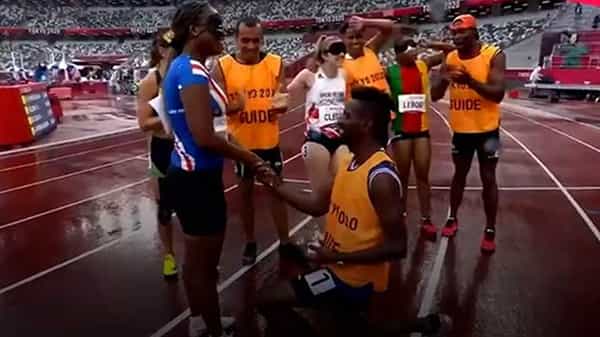 Tokyo Paralympics: క్యా సీన్ హై... పారాలింపిక్స్లో లవ్ ప్రపోజల్.. ఆమె ఏం చెప్పిందంటే