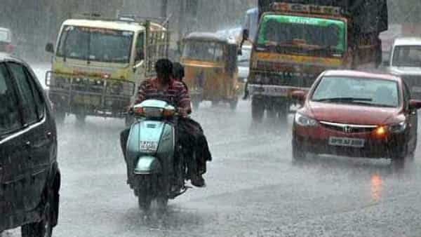 Telangana: గులాబ్ తుఫాన్ ఎఫెక్ట్.. నేడు తెలంగాణలో ప్రభుత్వ కార్యాలయాలు, విద్యాసంస్థలకు సెలవు..