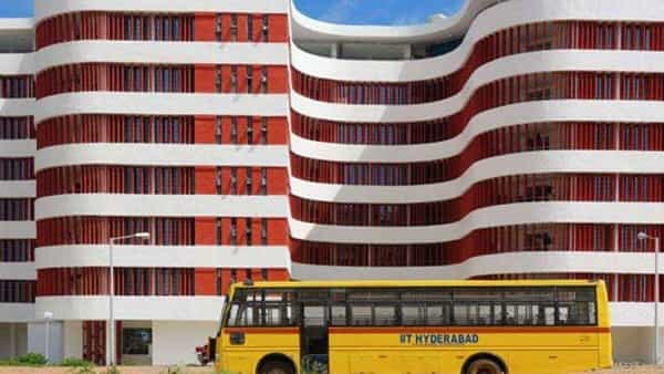 IIT Hyderabad Recruitment: హైదరాబాద్ ఐఐటీలో నాన్ టీచింగ్ ఉద్యోగాలు... ఎవరు అర్హులంటే.?