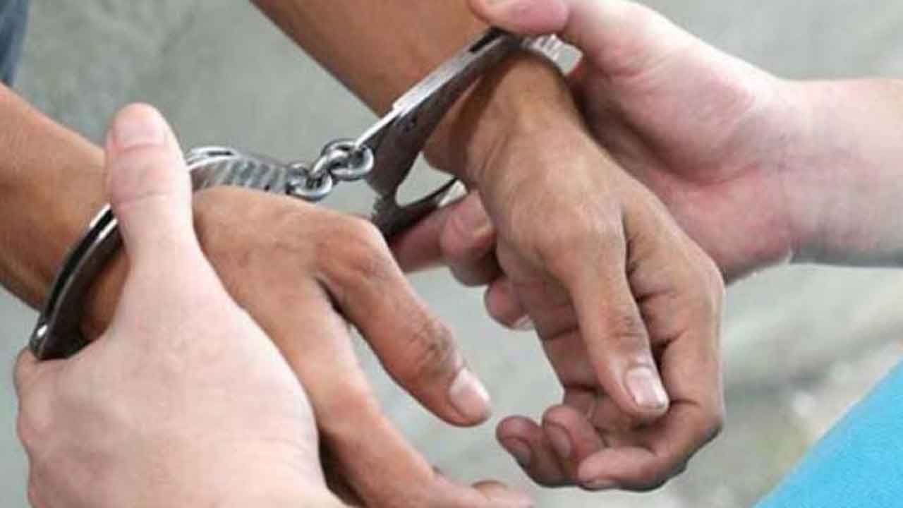 Prakasam District: రిటైర్మెంట్కు ముందు బకాసురుడిగా మారిన తహశీల్దార్.. ఏకంగా 378 ఎకరాల ప్రభుత్వ భూములు ఆన్లైన్