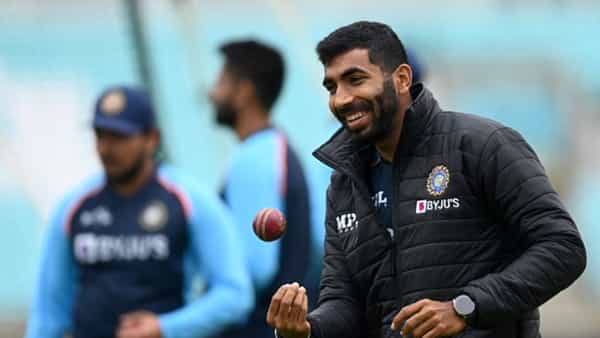 India Vs England 2021: 24 టెస్టుల్లో 100 వికెట్లతో రికార్డు.. ఓవర్సీస్ బౌలర్గా పేరు.. కపిల్ దేవ్ను వెనక్కు నెట్టిన భారత స్పీడ్స్టర్