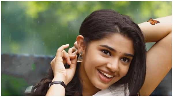 Krithi Shetty: 5 స్టార్ హీరోయిన్గా క్రితి శెట్టి... యస్.. ఇదో రేరెస్ట్ రికార్డ్!