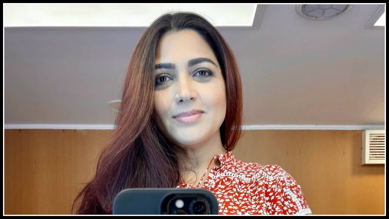 Kushboo New Photos. Credit by:Kushboo/Instagram