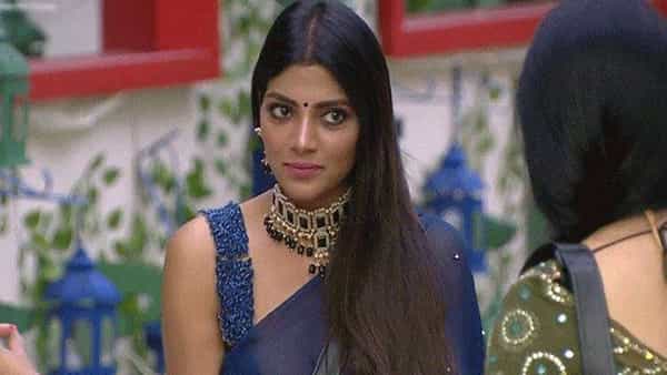 Bigg Boss 5 Telugu: లహరి ఔట్.. ఆ కంటెస్టెంట్కు వార్నింగ్ ఇచ్చిన బ్యూటీ.. జాగ్రత్త అంటూ చురకలు..