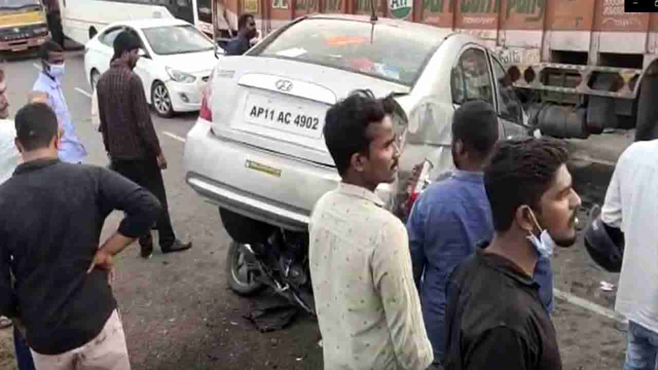 Medchal Car Accident: మేడ్చల్‌ జాతీయ రహదారిపై కారు బీభత్సం.. చిన్నారితో సహా ముగ్గురు మృత్యువాత