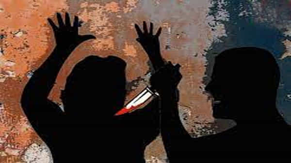 Warangal Murders: వరంగల్లో దారుణం.. కుటుంబంపై కత్తులతో తమ్ముడి దాడి.. ముగ్గురి మృతి.. ఇద్దరి పరిస్థితి విషమం
