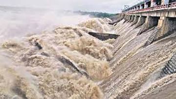 Musi Flood: ఎడతెరిపిలేని వర్షాలతో మూసీ ఉగ్రరూపం... నదికి భారీగా వరద నీరు.. గేట్లు ఎత్తి దిగువకు..