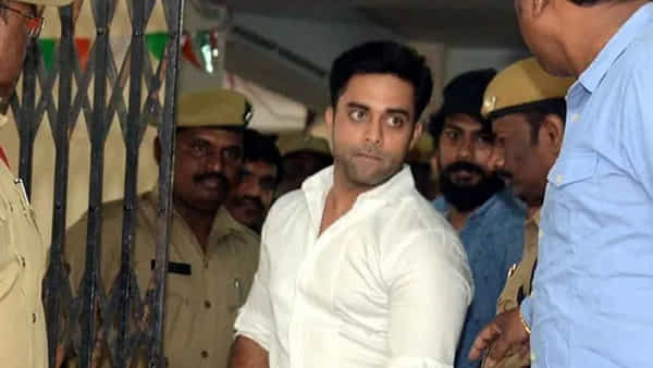 Tollywood Drugs case: ఈడీ కార్యాలయానికి చేరుకున్న నవదీప్.. ప్రశ్నల వర్షం కురిపించనున్న అధికారులు..