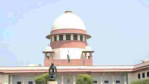NEET PG 2021: యువ వైద్యులను ఫుట్బాల్గా భావించకండి.. కేంద్రంపై సుప్రీం కోర్టు ఆగ్రహం!