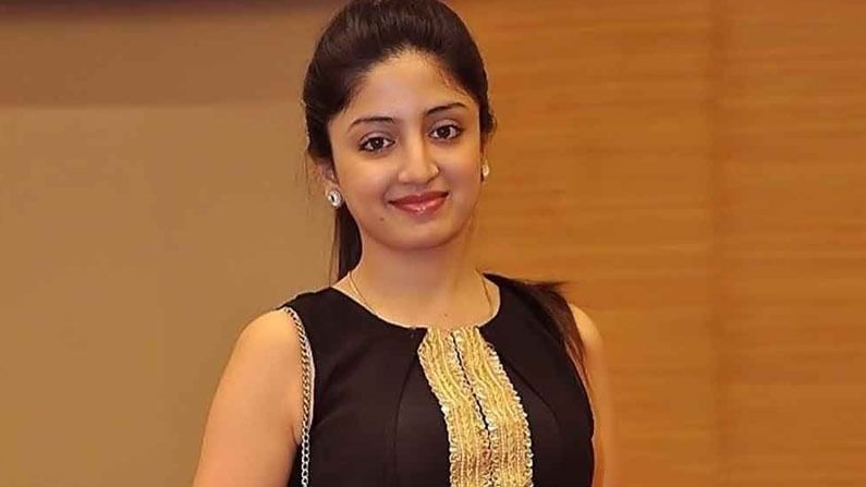 Poonam Kaur: 'అతను ఒక రాజకీయ నేరగాడు'... సంచలన ట్వీట్ చేసిన పూనమ్‌ కౌర్‌. ఇంతకా వ్యక్తి ఎవరు.?