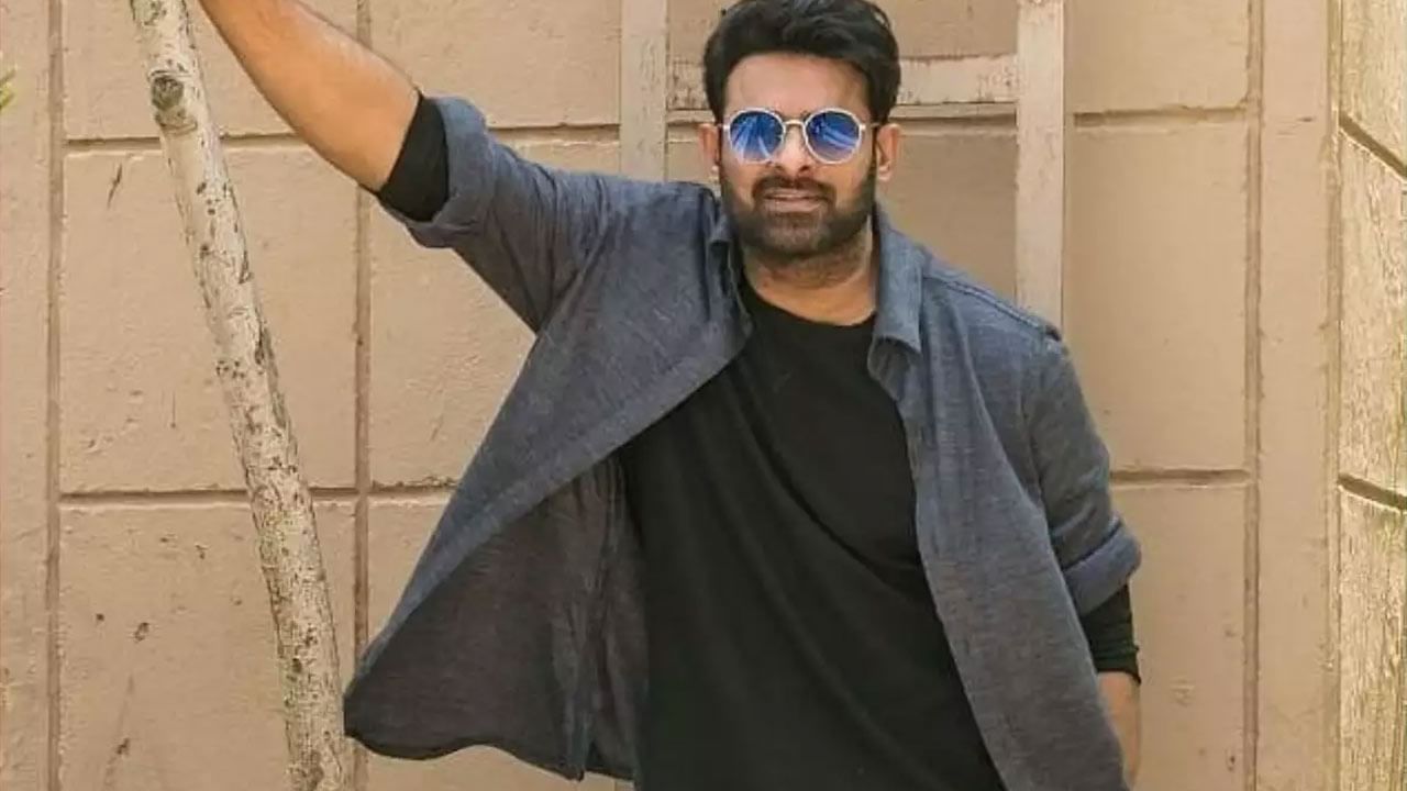 Prabhas: ఆదిపురుష్ కోసం అలా మారనున్న డార్లింగ్.. ఓం రౌత్‌కి బిగ్ థ్యాంక్స్ చెప్పిన నాగీ..