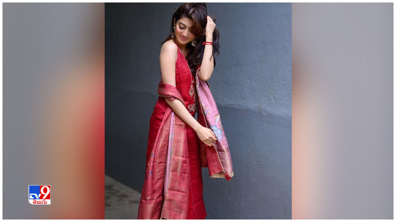 Pranitha New Photos. Credit by:Pranitha/Instagram