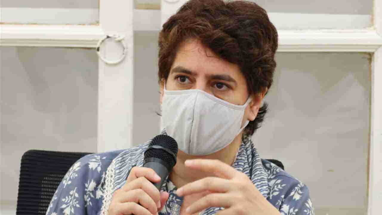 Priyanka Gandhi: బీజేపీని గద్దె దించడమే లక్ష్యంగా ప్రియాంక గాంధీ సలహాలు.. కాంగ్రెస్ కమిటీ తొలి భేటీలో అనూహ్య నిర్ణయాలు