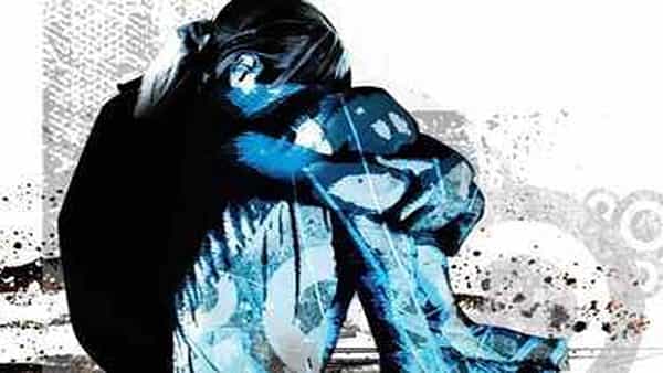 Crime News: కానిస్టేబుల్ ఘాతుకం.. బాలికపై ఆరు నెలలుగా అత్యాచారం.. ఎలా బయటపడిందంటే?