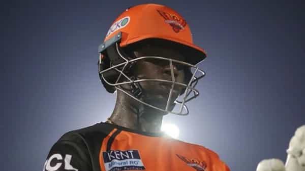 IPL 2021: సన్రైజర్స్ హైదరాబాద్కు భారీ దెబ్బ.. ఐపీఎల్ నుంచి తప్పుకున్న కీలక బ్యాట్స్మెన్.. కారణం ఏంటంటే?