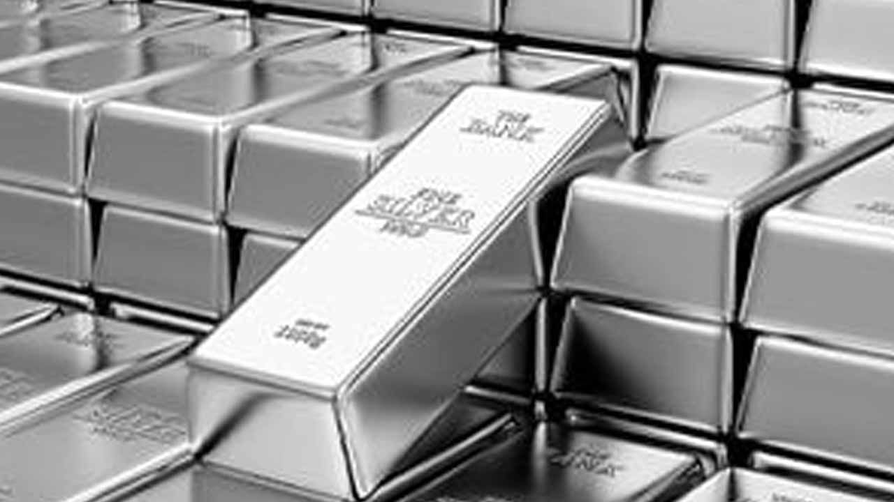 Silver Price Today: వెండి కొనుగోలుదారులకు షాకింగ్‌.. భారీగా పెరిగిన సిల్వర్‌ ధర.. ప్రధాన నగరాల్లో..