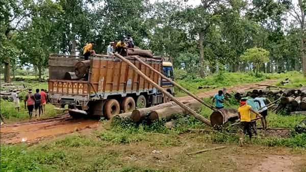 Hard Work vs Smart Work: స్మార్ట్ వర్క్ అంటే ఇదేమరీ!.. ఈ కూలీల పనితీరు చూస్తే అవాక్కవ్వాల్సిందే..