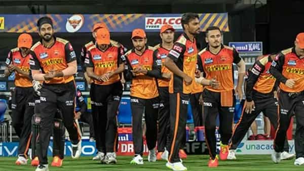 IPL 2021: సన్రైజర్స్ ఆటగాడికి కరోనా పాజిటివ్.. సాయంత్రం ఢిల్లీతో మ్యాచ్ గురించి తాజా అప్డేట్ ఇదే