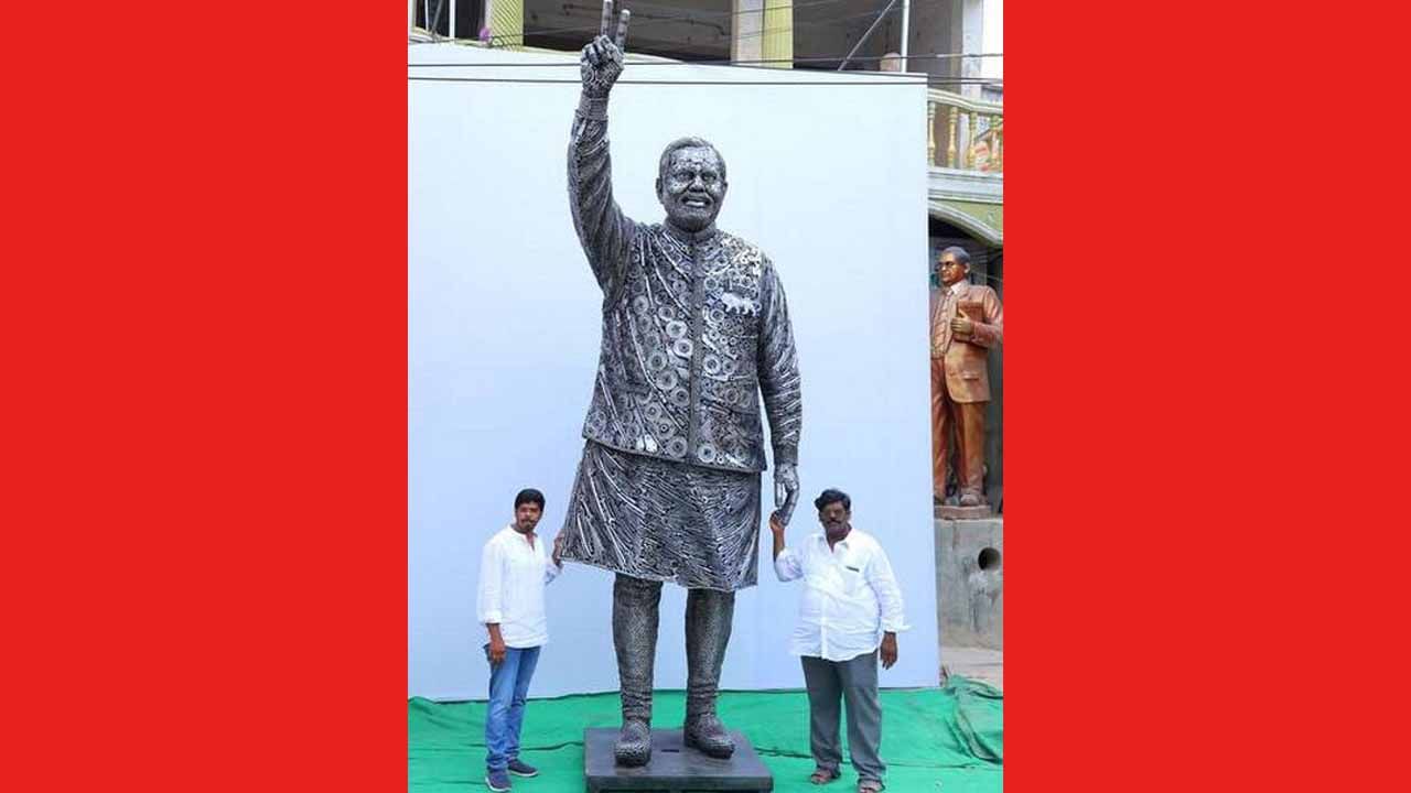 Statue Of Pm Modi