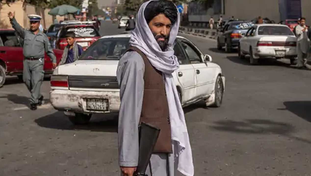 Taliban Rule: పాత సైనికులను కలుపుకుని కొత్త సైన్యాన్ని ఏర్పాటు చేస్తామంటున్న తాలిబన్లు.. ఎందుకంటే..