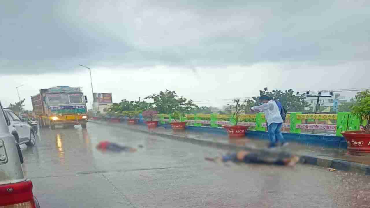 Thunderstorm: మంచిర్యాలలో ప్లైఓవర్‌పై పిడుగుపాటు.. ఇద్దరు వ్యక్తులు అక్కడికక్కడే మృతి.. చిన్నారికి తీవ్ర గాయాలు