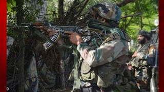 Assam Police: మళ్లీ అదే రచ్చ.. అదే ఆందోళన.. అసోం పోలీసుల.. నిరసనకారుల మధ్య భీకర యుద్ధం