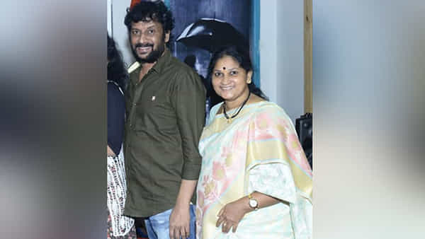 Uttej Wife Died: సినీ పరిశ్రమలో విషాదం.. ప్రముఖ నటుడు ఉత్తేజ్ సతీమణి పద్మావతి కన్నుమూత..