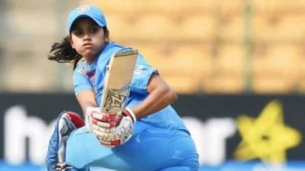 BCCI: మాజీ సెలెక్టర్లపై మహిళా క్రికెటర్ ఫైర్.. అలా ఎందుకు చేస్తారంటూ సోషల్ మీడియాలో ప్రశ్నల వర్షం..!