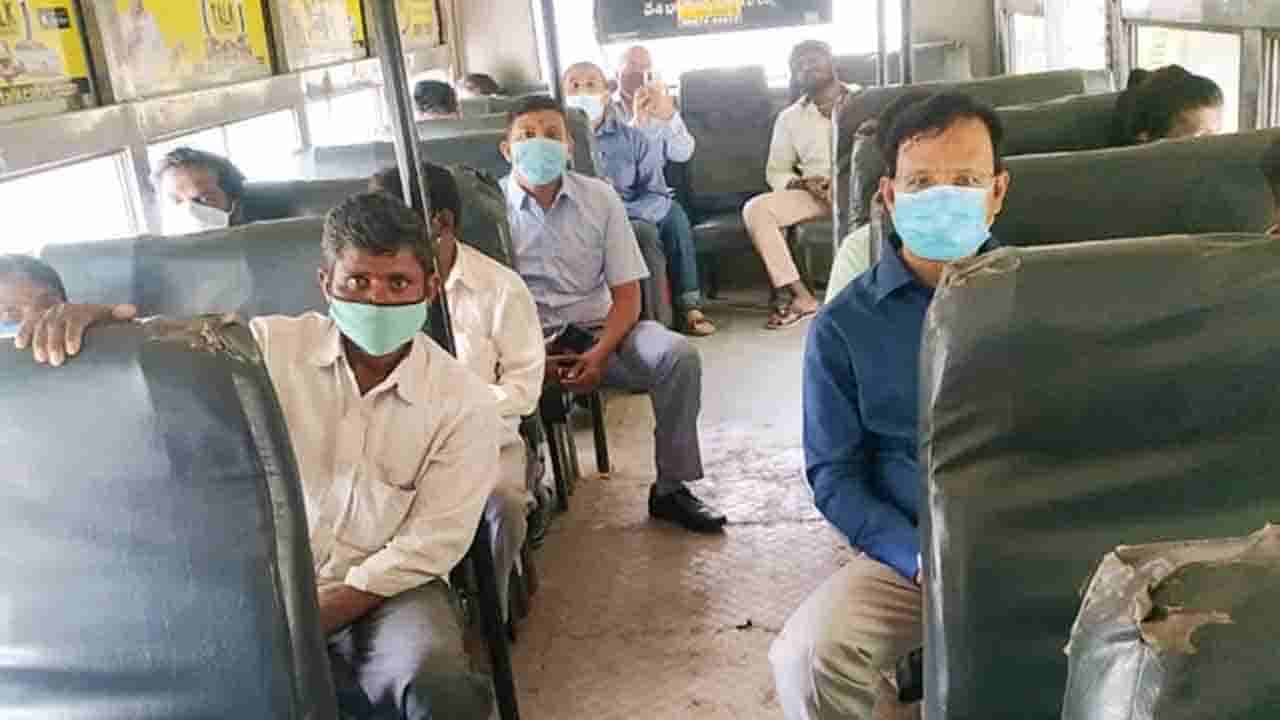 VC Sajjanar: సజ్జనార్ రూటే సపరేటు.. ఆర్టీసీ బస్సులో సాధారణ ప్రయాణికుడిలా... తెలిసి అంతా షాక్..