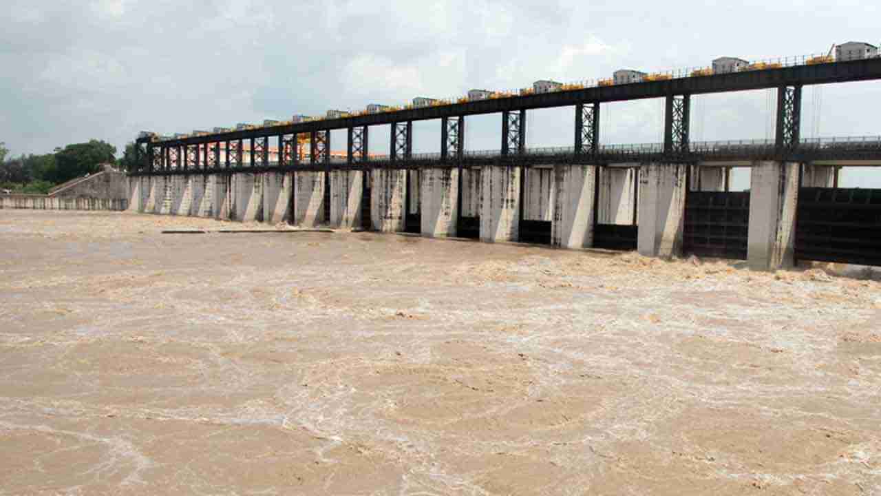 Godavari: గోదావరికి భారీగా వరద.. జయక్‌వాడీ ప్రాజెక్ట్‌ నుంచి విష్ణుపురి వరకు నిండుకుండల్లా ప్రాజెక్టులు