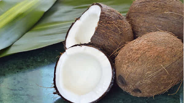 World Coconut Day: కొబ్బరితో కోటి లాభాలు.. ప్రపంచ కొబ్బరి దినోత్సవం సందర్భంగా ఆ ప్రయోజనలేంటో తెలుసుకుందామా.!