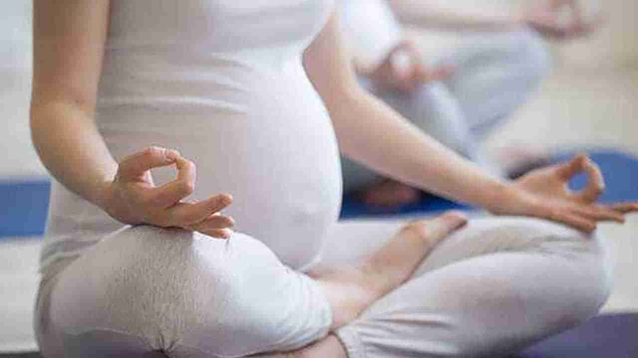 Yoga Pose-Pregnent Women: గర్భిణీ స్త్రీలల్లో ఒత్తిడి తగ్గి మానసిక ప్రశాంత కోసం.. సుఖ ప్రసవం కోసం యోగాసనాలు ఏమింటే..