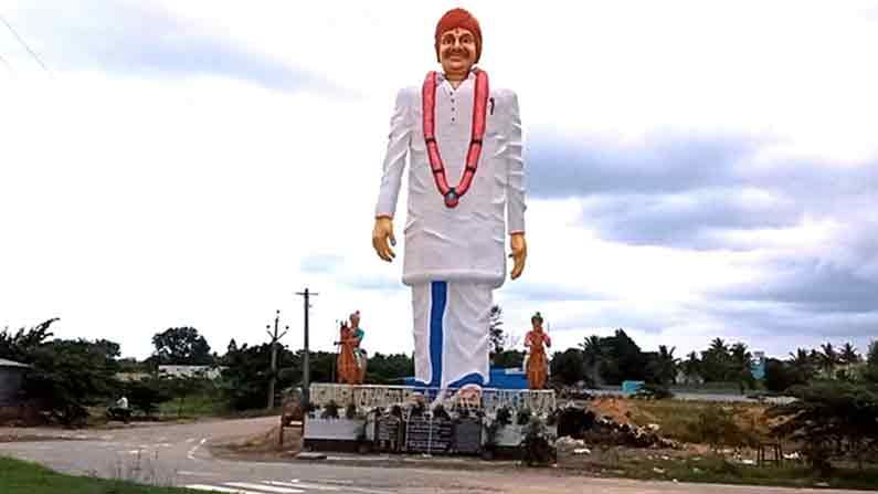 YSR Statue: 60 అడుగుల మహానేత వైఎస్ భారీ విగ్రహం ఆవిష్కరణ.. ఎక్కడంటే