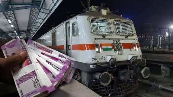 7th Pay Commission: పండగ సీజన్లో రైల్వే ఉద్యోగులకు శుభవార్త.. రూ.15,000 పెరగనున్న జీతం.. పదోన్నతులు..!
