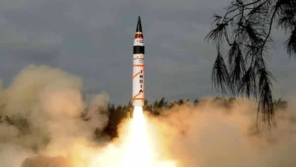 Agni-V Missile: భారత రక్షణ రంగం మరింత బలోపేతం.. విజయవంతగా అగ్ని-5 మిసైల్.. దీని ప్రత్యేకత ఏంటంటే..
