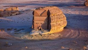 Viral Photos: పురాతన వింత బండరాయి.. రెండుగా చీలింది.. ఫోటోలు చూస్తే ఆశ్చర్యపోతారు.!