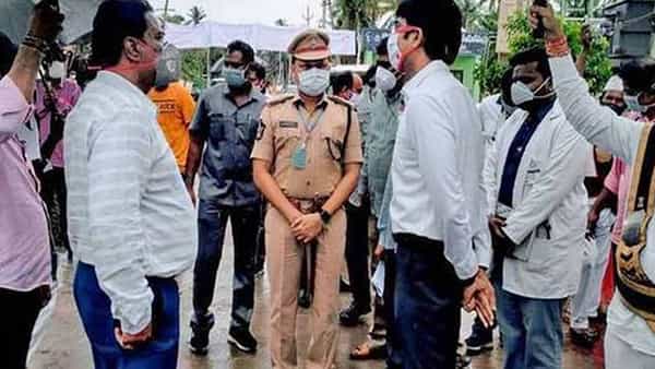 Corona Virus: అమలాపురం డివిజన్లో కరోనా టెన్షన్.. రోజు రోజుకీ ఉద్యోగుల్లో పెరుగుతున్న కోవిడ్ కేసులు