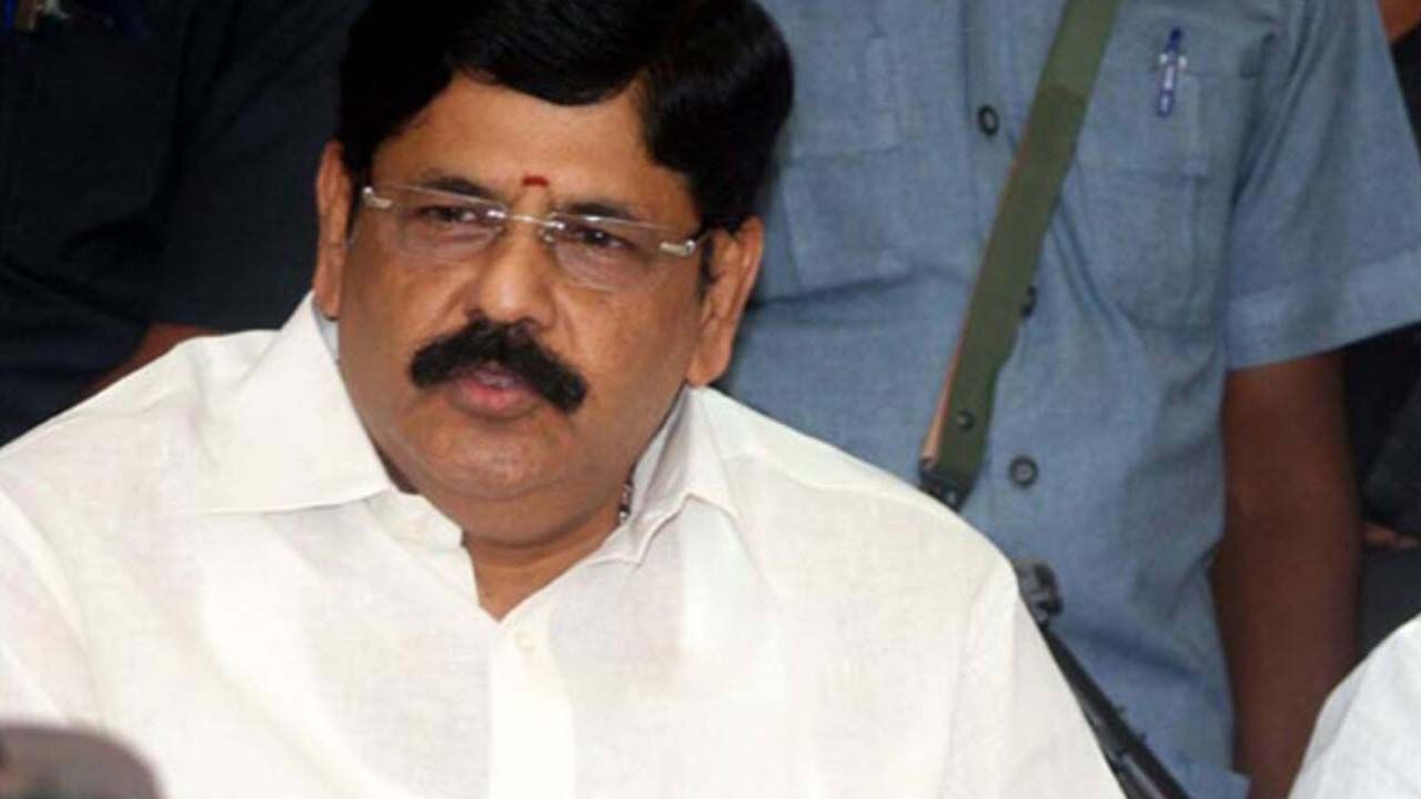 AP Politics: చంద్రబాబును రాజకీయాల నుంచి శాశ్వతంగా తప్పించాలి...సంతకాలతో వైసీపీ ఎమ్మెల్యే లేఖ