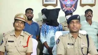 Hyderabad Crime News: హైదరాబాద్ నడి రోడ్డుపై దారుణ హత్య.. వేటకొడవళ్లతో యువకుడిని వెంటాడి వేటాడి..