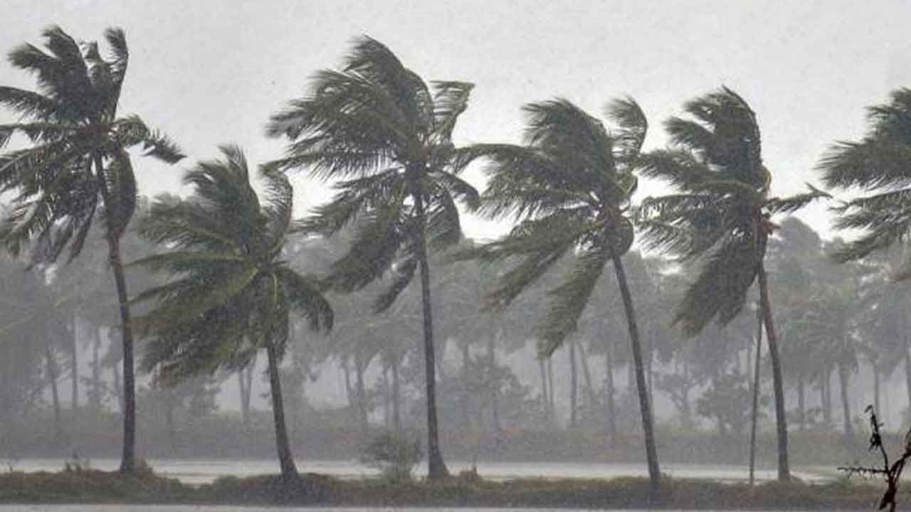 AP Weather: మరో అల్పపీడనం ముప్పు.. ఏపీలోని ఈ ప్రాంతాలకు వర్ష సూచన