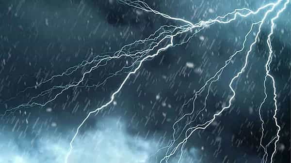 AP-TS Wether Report: రాగల 3 రోజుల్లో ఏపీ, తెలంగాణలో తేలికపాటి వర్షాలు.. అండమాన్ సముద్రంలో అల్పపీడనం..
