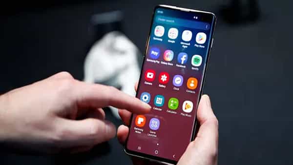 Android Apps: మీ మొబైల్లో ఈ యాప్స్ ఉంటే వెంటనే డిలీట్ చేయండి.. 26 డేంజర్ యాప్స్ను గుర్తించిన గూగుల్
