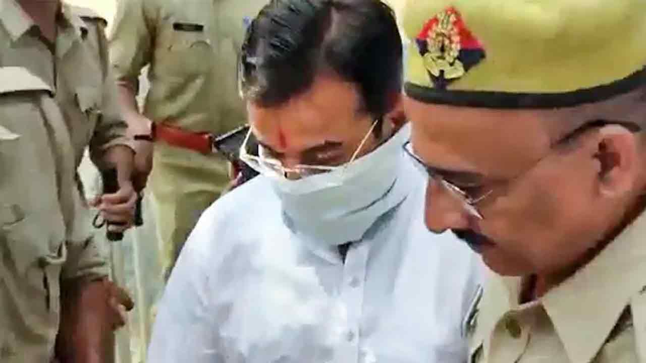 Lakhimpur Kheri: కేంద్ర మంత్రి అజయ్ మిశ్రా కుమారుడు ఆశిష్ మిశ్ర అరెస్ట్..