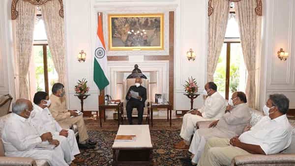 Chandrababu: హస్తిన టీడీపీ అధినేత చంద్రబాబు బృందం ఫిర్యాదులు, విన్నపాలు, వినతుల పరంపర