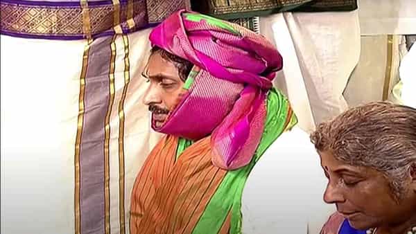 CM YS Jagan in Tirumala: తిరుమల శ్రీవారికి పట్టువస్త్రాలు, సారె సమర్పించిన సీఎం వైఎస్ జగన్మోహన్రెడ్డి