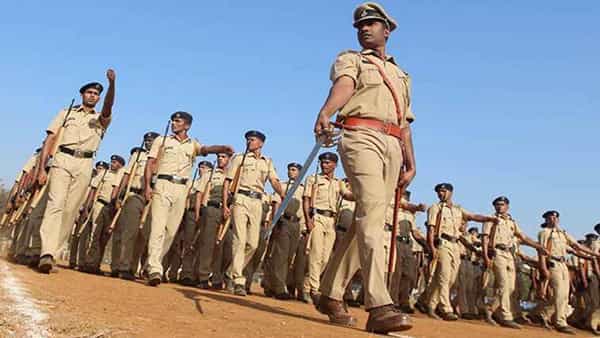 CRPF Recruitment 2021: రాత పరీక్ష లేకుండానే సీఆర్పీఎఫ్లో ఉద్యోగాలు.. ఎలాగంటే..!