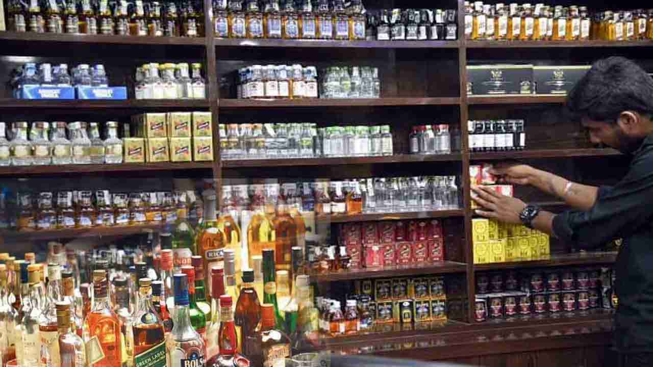 Liquor Shops: మద్యం ప్రియులకు బ్యాడ్‌న్యూస్‌.. అక్టోబర్‌ 1 నుంచి 260 వైన్స్‌ షాపుల మూసివేత.. ఎక్కడ అంటే..