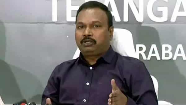 Health Director: డిసెంబర్ వరకు జాగ్రత్తలు తీసుకోవాల్సిందే.. లేకుంటే అంతే సంగంతి.. డీహెచ్ శ్రీనివాస్ రావు హెచ్చరిక